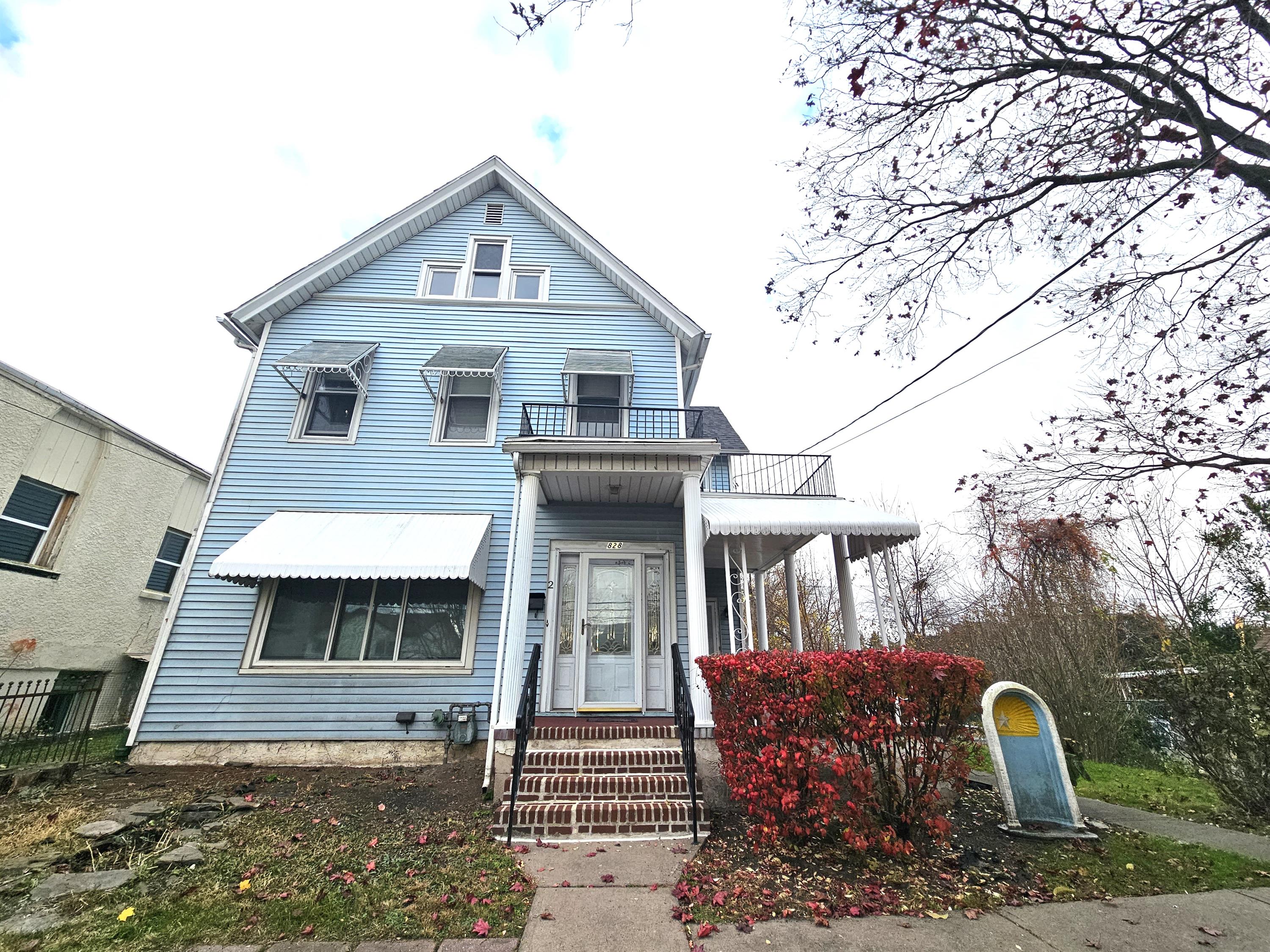 828 Cedar Avenue - 1 st fl