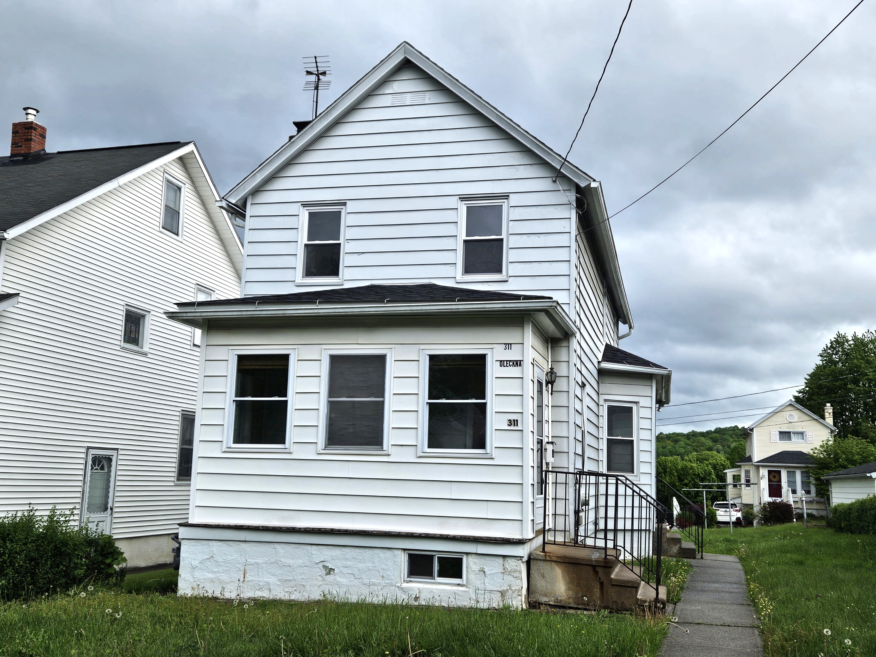 311 Oleckna Street