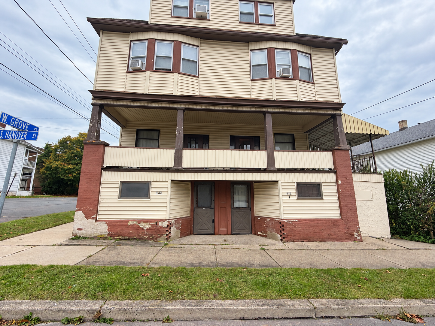 930-932 South Hanover Street