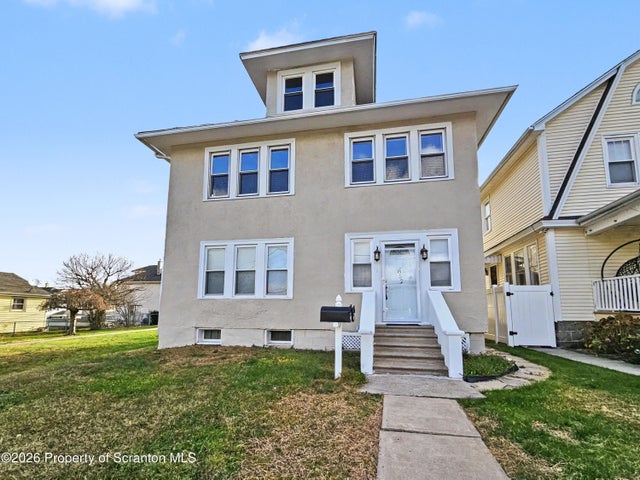 852 North Rebecca Avenue