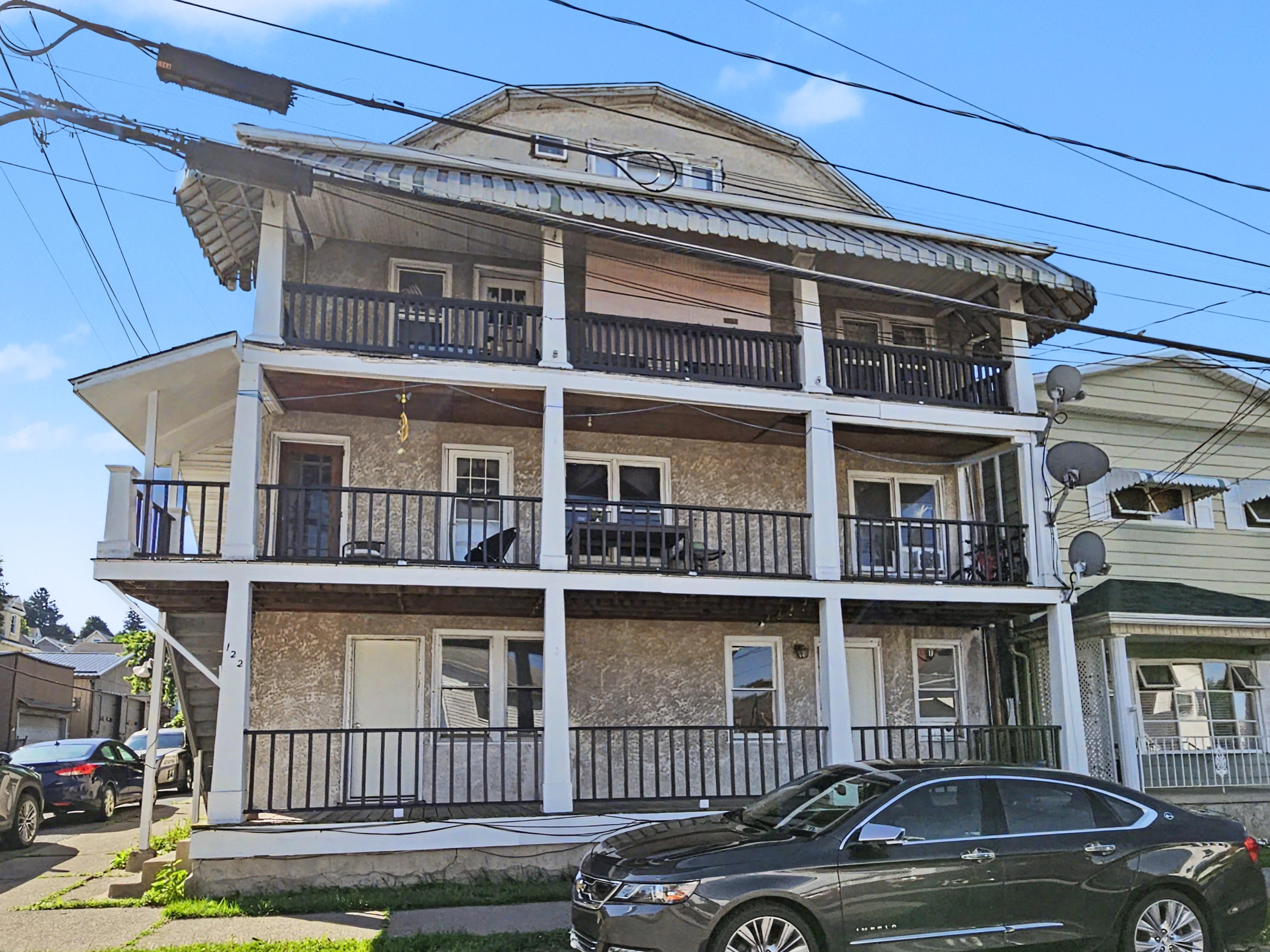 Property main image