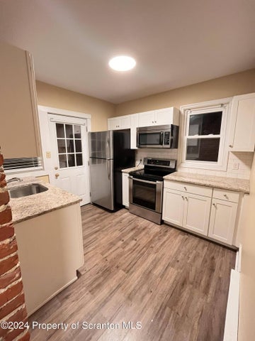 1614 Linden St - 1
